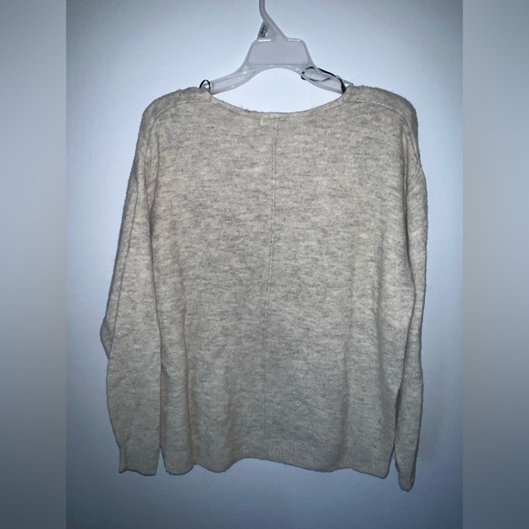 Sweater - Picture 2 of 4